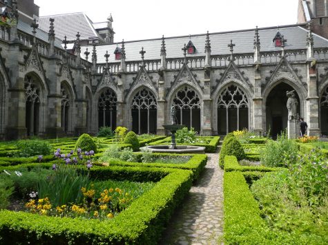 The Met Cloisters feature several gardens modeled after those in medieval European monasteries, exuding peace. (Courtesy of Flickr). 
