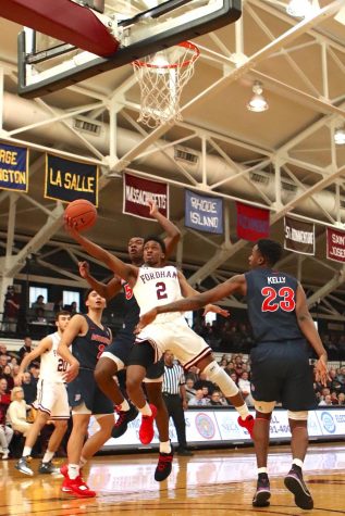 Men’s Basketball gets First Conference Win of Season, Lose to Davidson