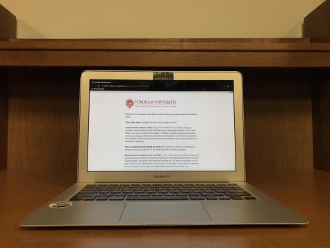 Senior Researches Attitudes Toward English Dialects