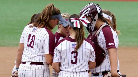 Softball Wins Four of Five and Three More in the Atlantic 10