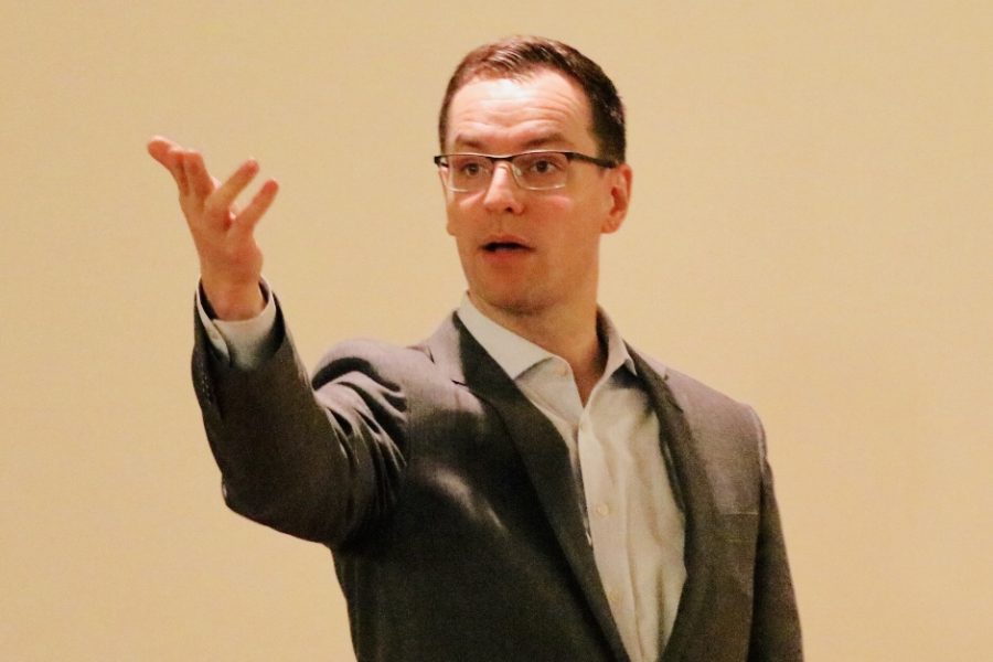 Mook+Speaks+in+Flom+Auditorium+at+Fordham+University.+%28Kylie+Elwood%2FThe+Fordham+Ram%29