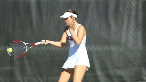 Women’s Tennis Goes .500 Against Davidson and St. Joseph’s
