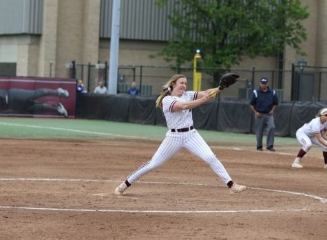 Softball Suffers Two Close Losses at NCAA Tournament