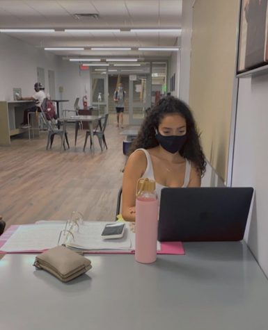 According to Fordham University Commuter Student Services (CSS), the most popular area where commuters enjoy spending time is the lower level McGinley lounge (Courtesy of Instagram.)